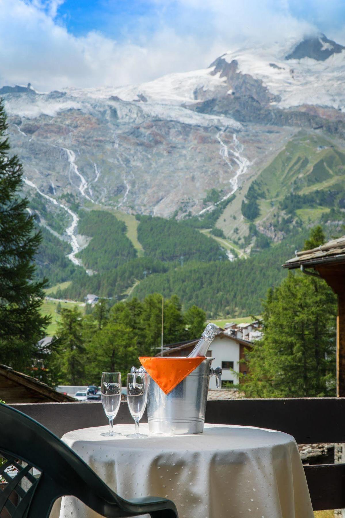 Hotel La Collina Saas Fee Exterior foto